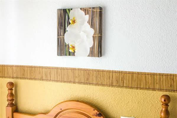 Hostal Jomarijo ฟูเอนฮิโรลา ภายนอก รูปภาพ