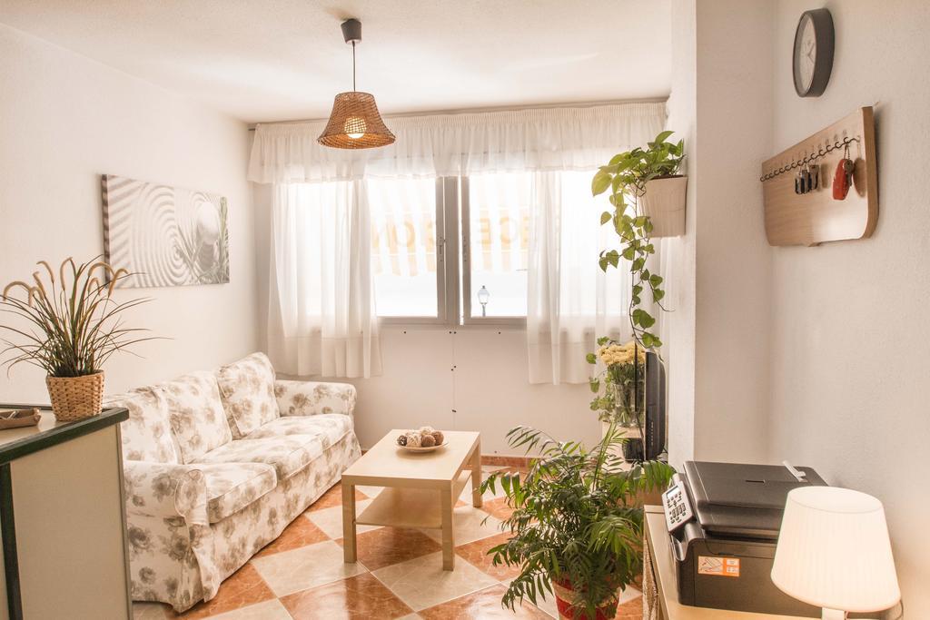 Hostal Jomarijo ฟูเอนฮิโรลา ภายนอก รูปภาพ