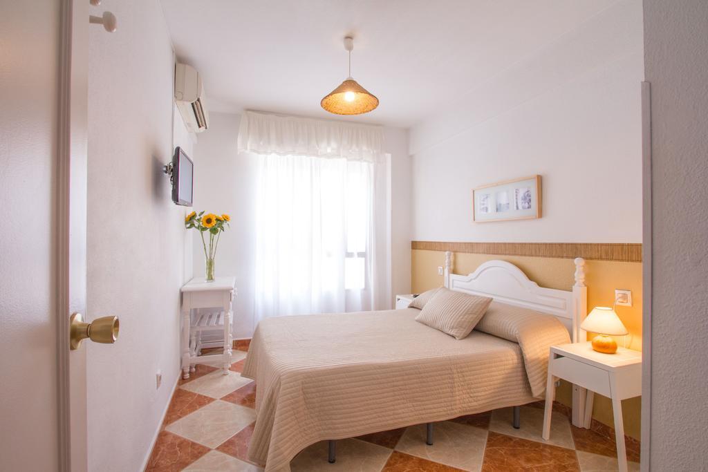 Hostal Jomarijo ฟูเอนฮิโรลา ห้อง รูปภาพ